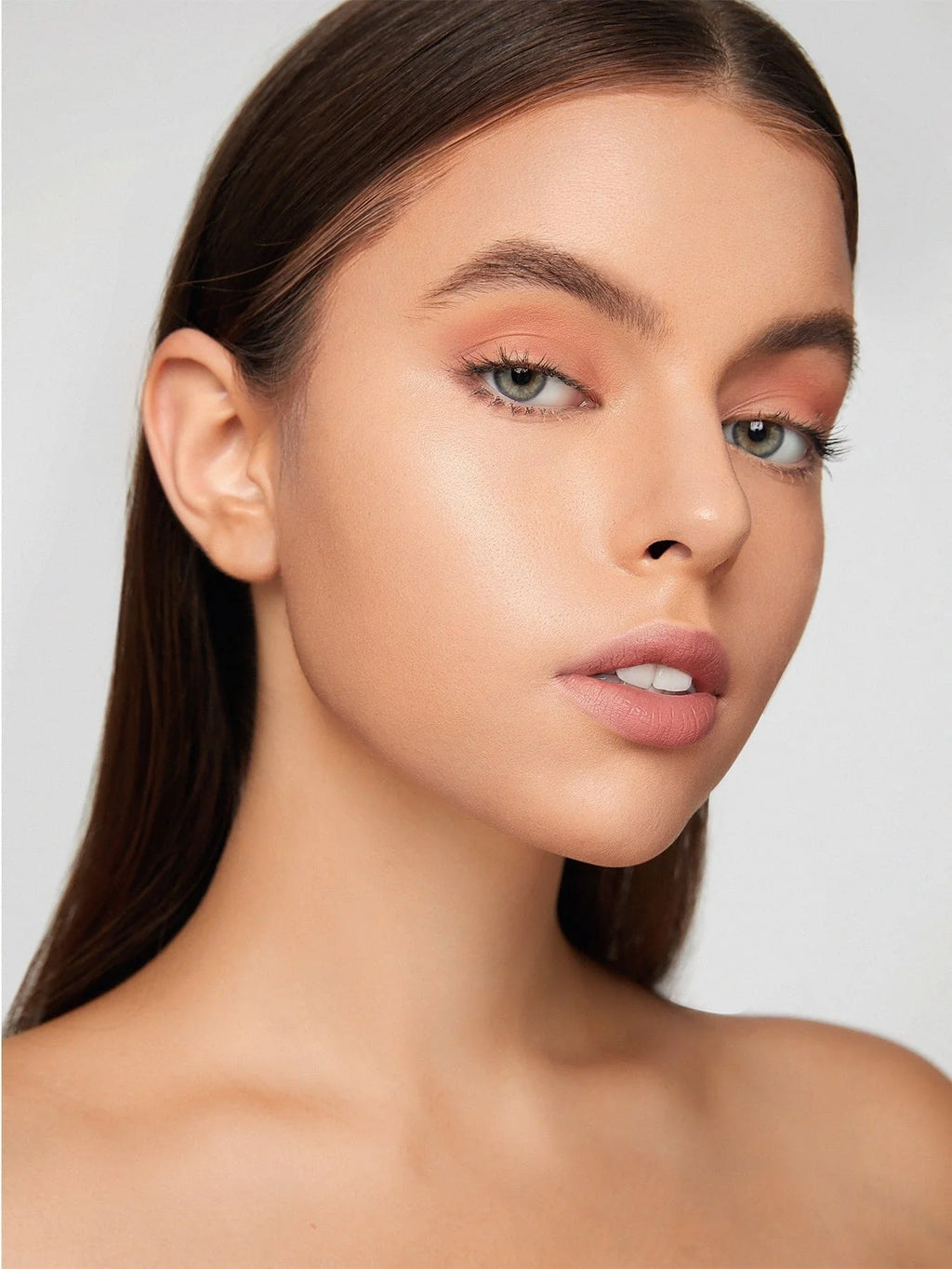 SHEGLAM GLOWIN' UP SKIN STICK-SOFT TAN