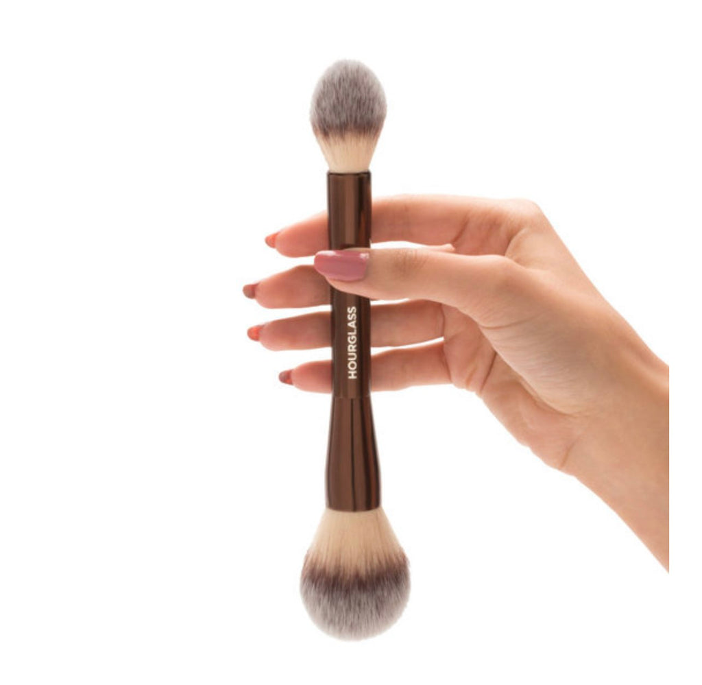 Hourglass Veil Translucent Setting Powder Brush