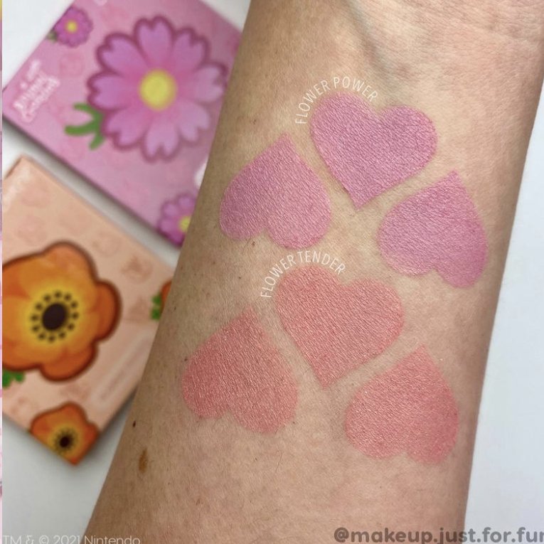 flower tender pressed powder blush COLOUROP