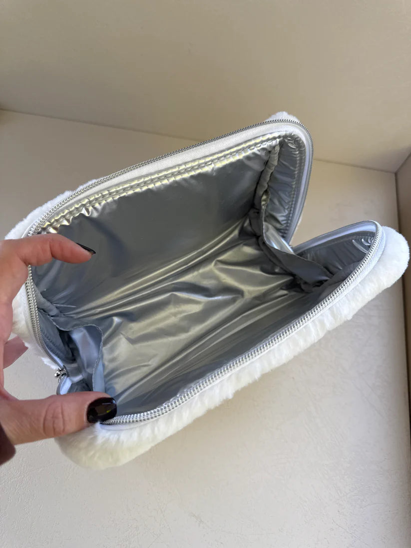 HUDA BEAUTY ICY NUDE POUCH