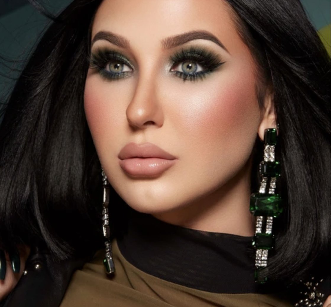 MORPHE X JACLYN HILL DARK MAGIC EYESHADOW PALETTE