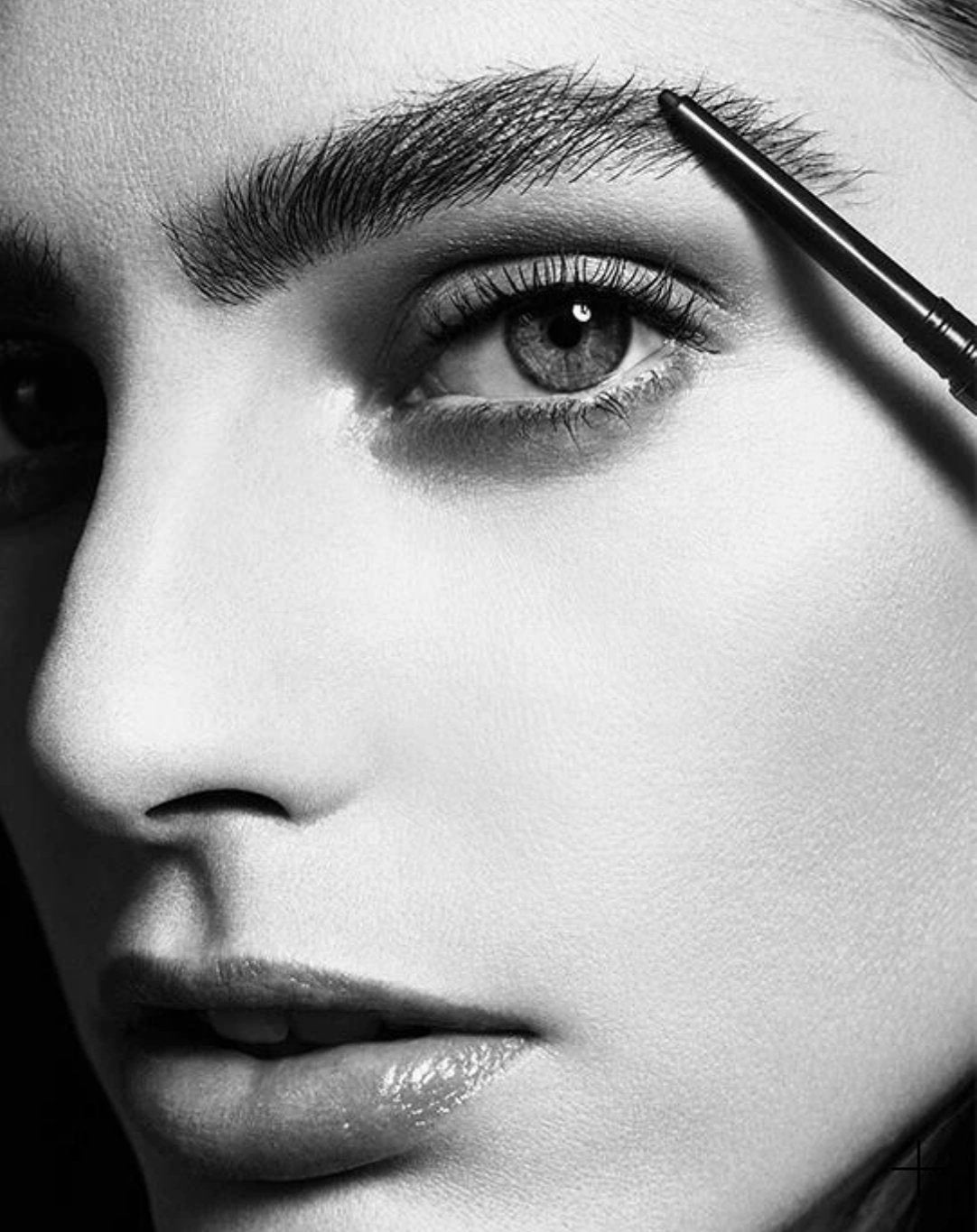 Hourglass - Arch™ Brow Micro Sculpting Pencil SOFT BRUNETTE