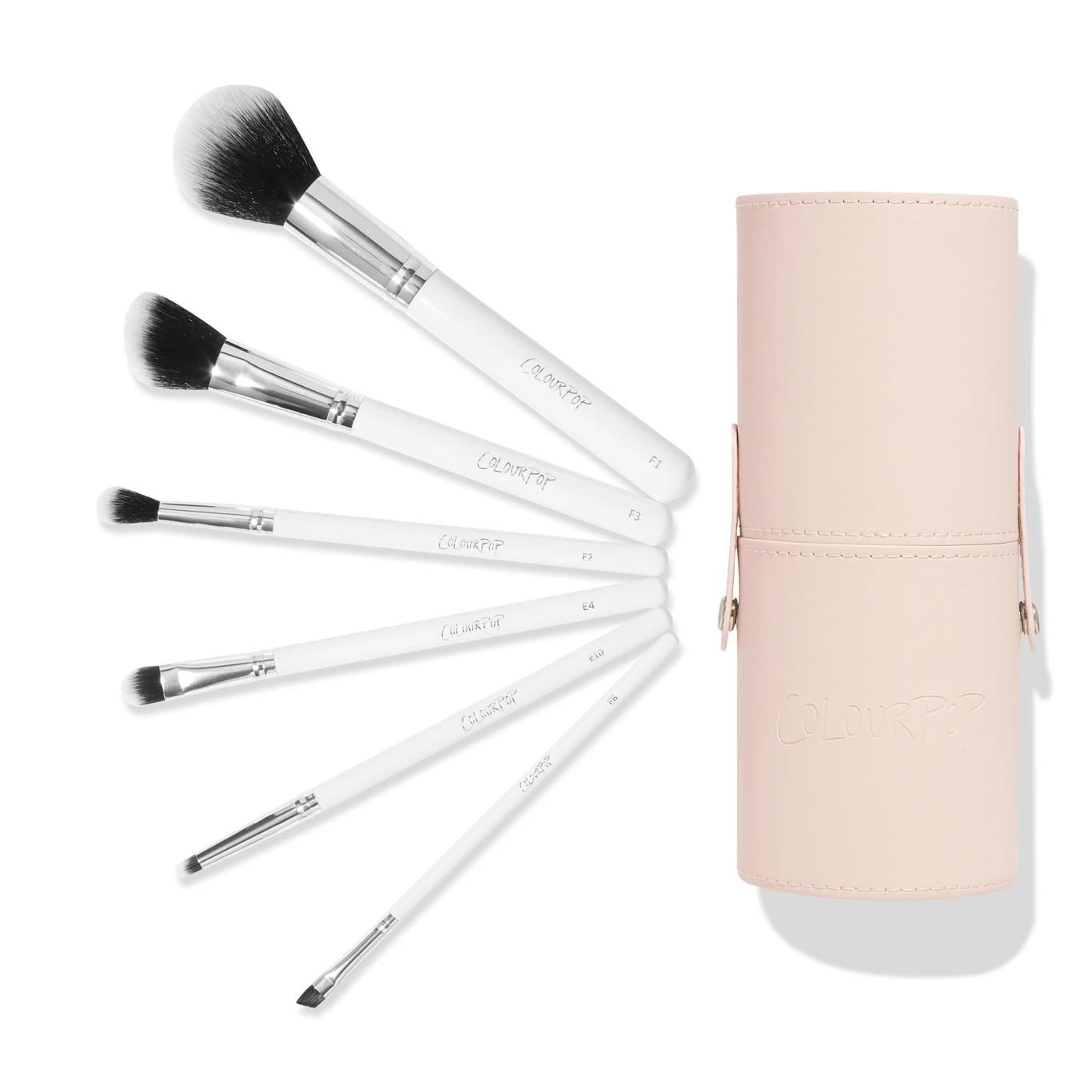 Set de brochas Ultimate Brush Cup de Colourpop