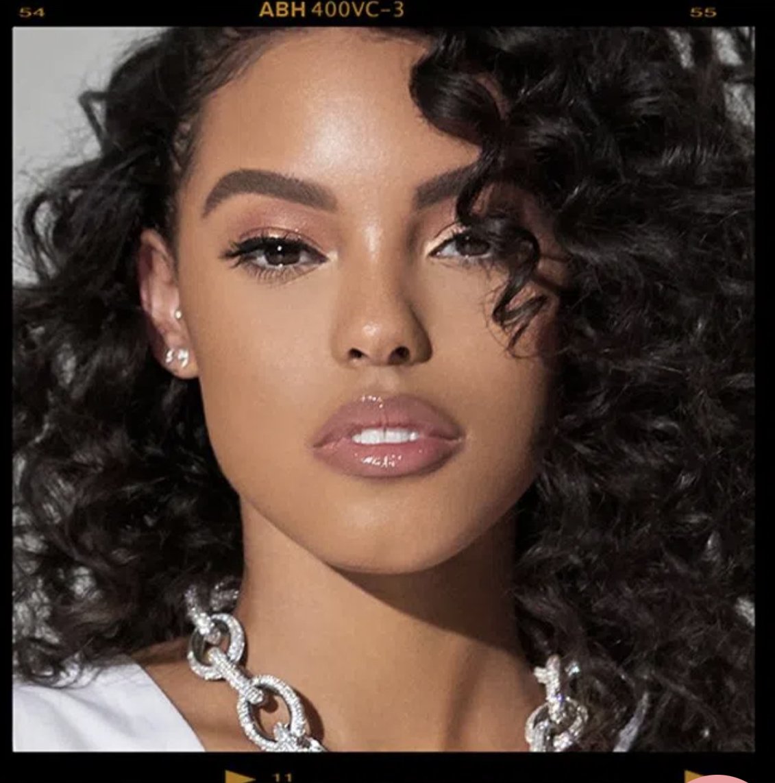 Anastasia Beverly Hills   DIPBROW® Pomade