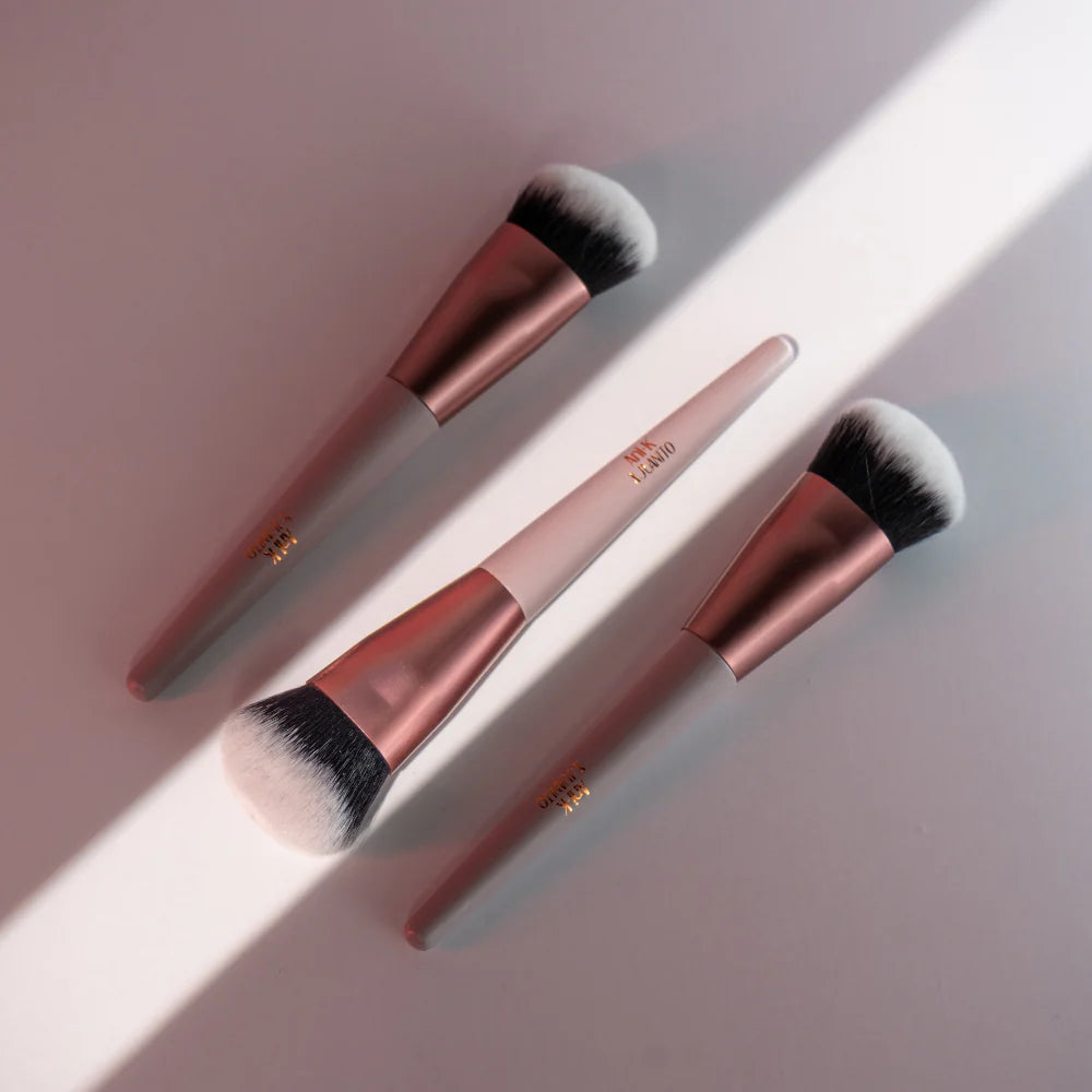ICONI-K BRUSH ANI-K X JUANITO