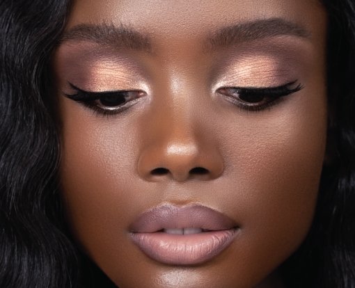 I Need A Nude Glow Highlighter NATASHA DENONA
