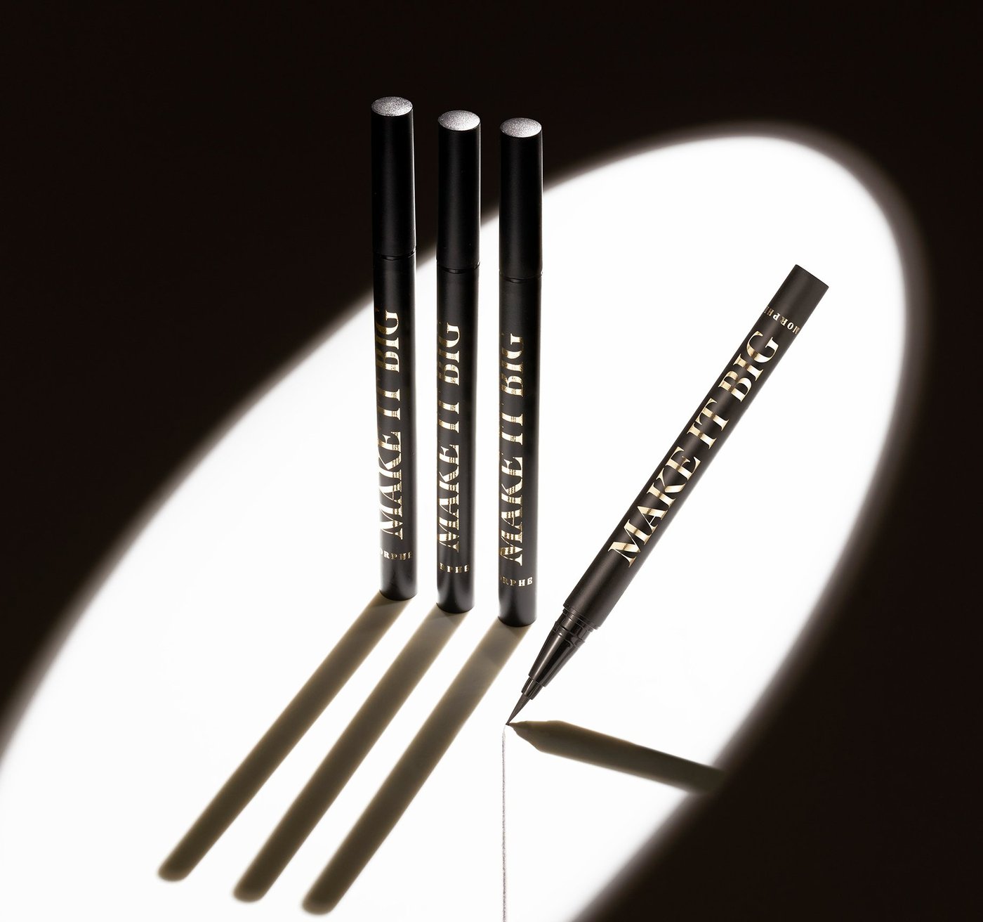 MORPHE MAKE IT BIG BRUSH-TIP LIQUID LINER