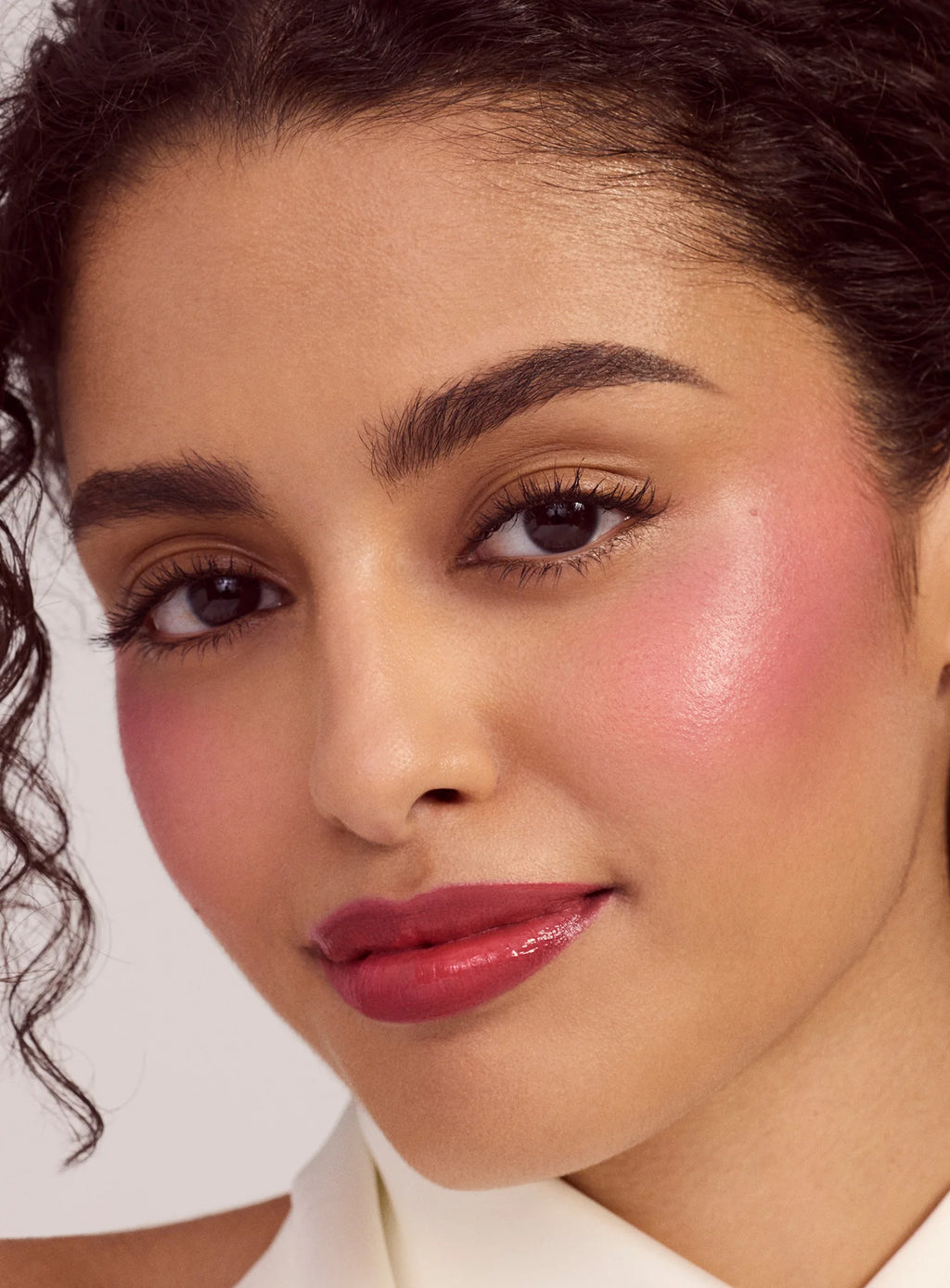 RARE BEAUTY  Something Rosy Lip & Cheek Set