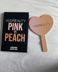 HUDA BEAUTY Pink vs Peach Mirror