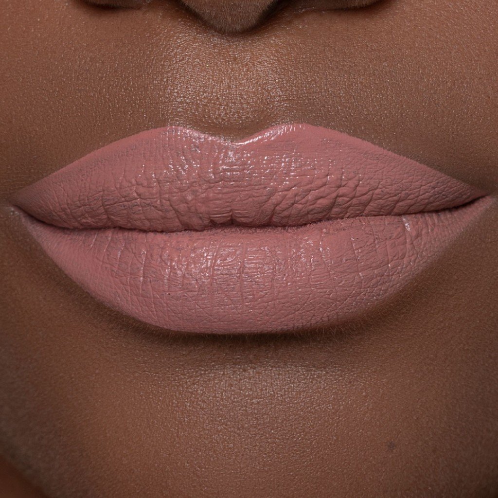LABIAL LÍQUIDO MATTE ATEMPORAL ATENEA DUST