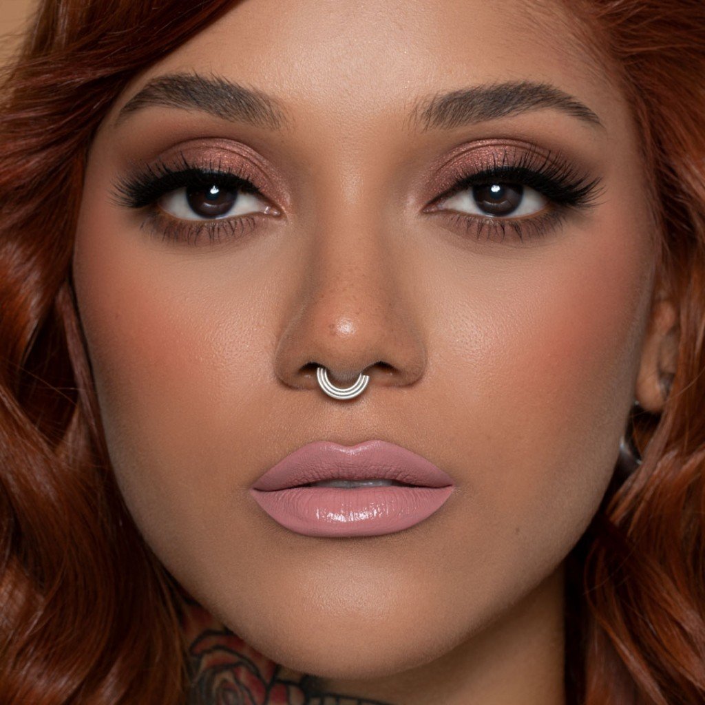 LABIAL LÍQUIDO MATTE ATEMPORAL ATENEA DUST