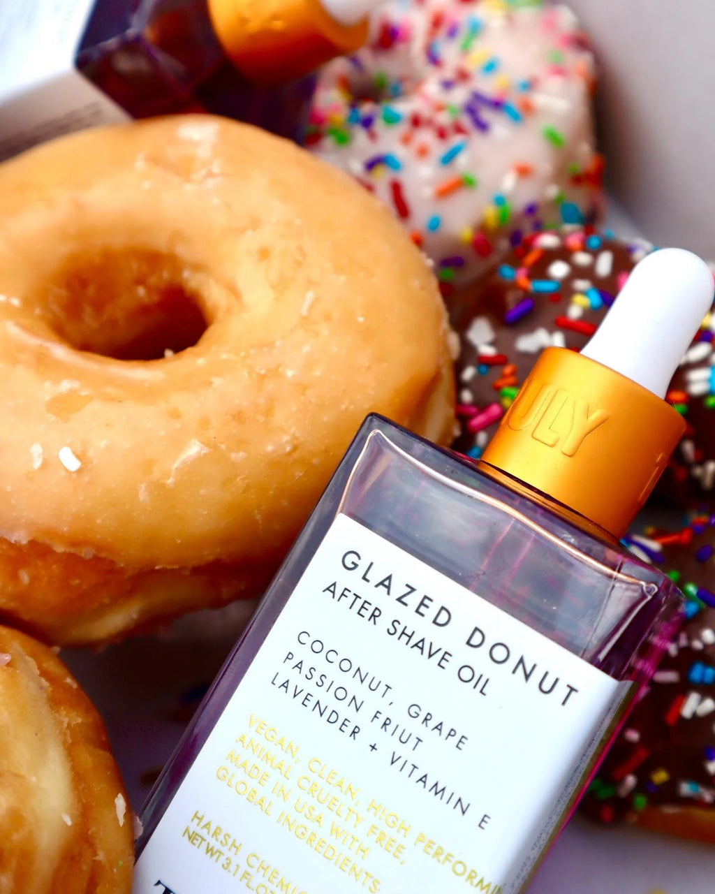 TRULY BEAUTY Glazed Donut After Shave Oil After Shave Oil 90ml