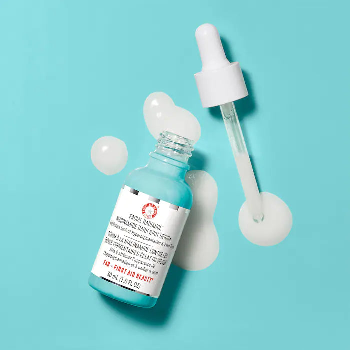 First Aid Beauty Facial Radiance Niacinamide Dark Spot Serum 30ml