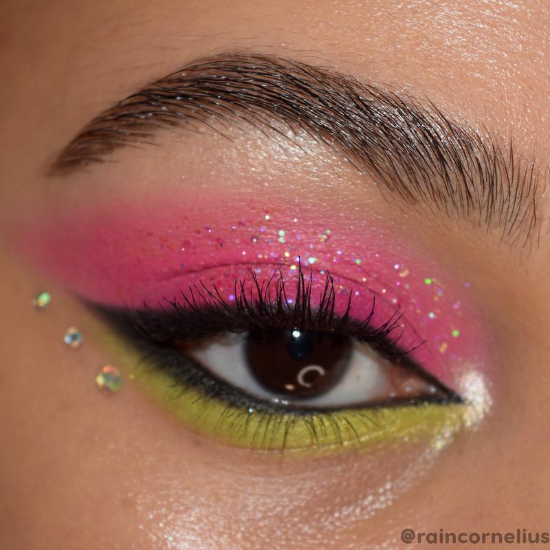 what dreams are made of shadow palette Lizzie