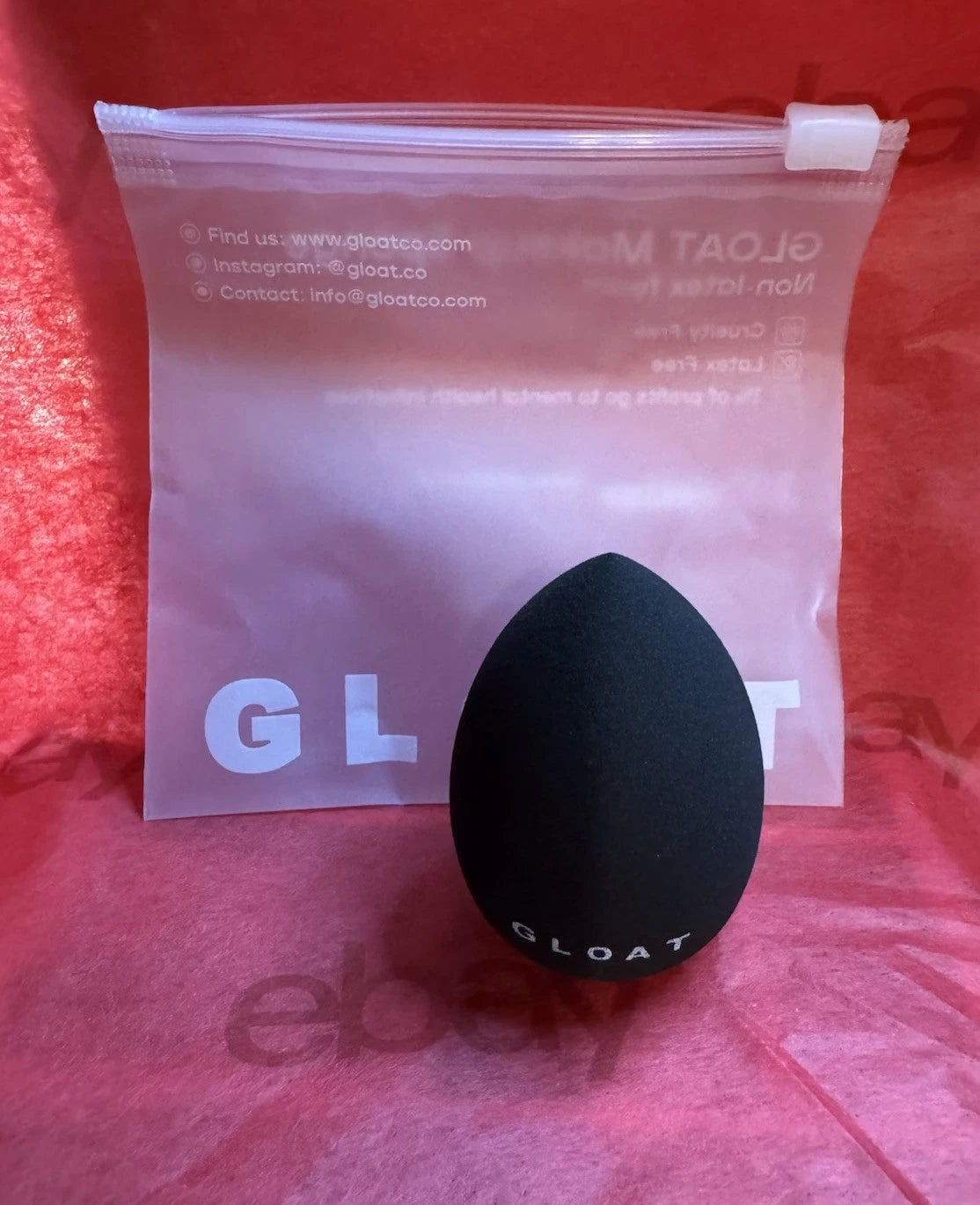 GLOAT  Makeup Sponge in Black