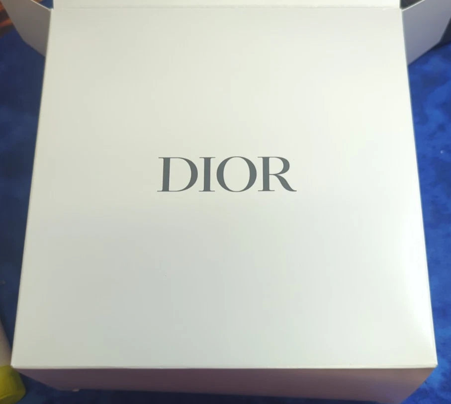 DIOR Complimentary Dior Pouc