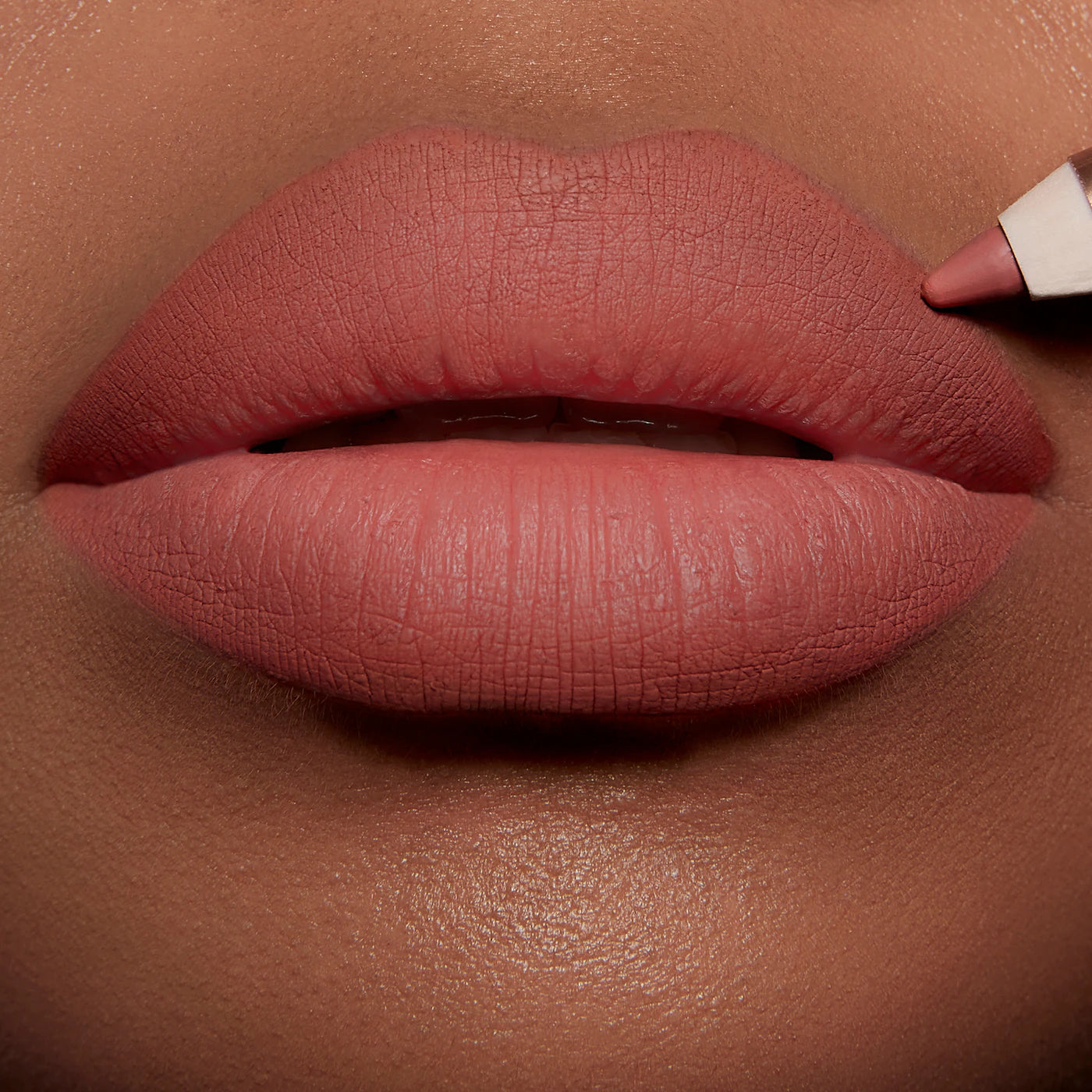 Charlotte Tilbury  Lip Cheat Lip Liner