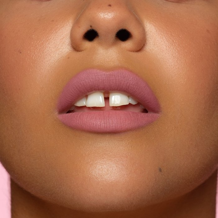 HUDA BEAUTY Lip Contour 2.0 Automatic Matte Lip Pencil