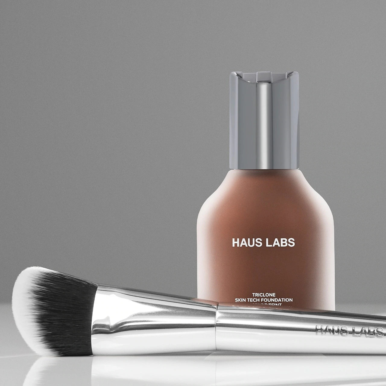 HAUS LABS BY LADY GAGA  Cruelty-Free Foundation Brush
