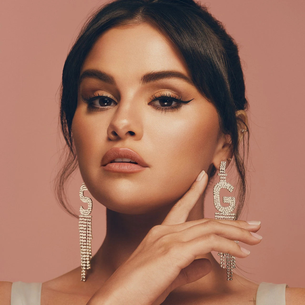 Rare Beauty by Selena Gomez  Positive Light Under Eye Brightener
