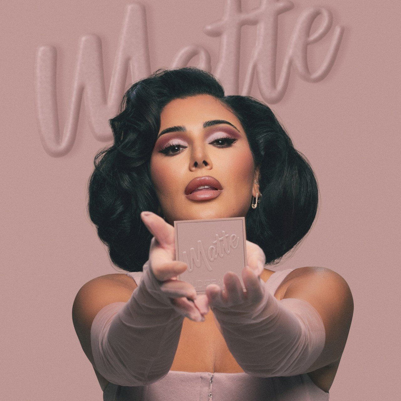 HUDA BEAUTY Matte Obsessions Eyeshadow Palette