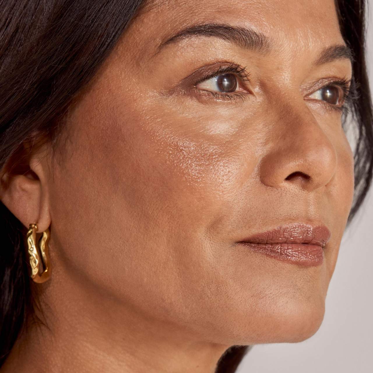 MERIT  Bronze Balm Sheer Sculpting Bronzer