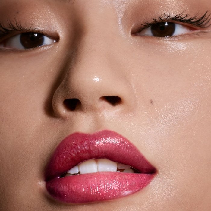 Fenty Beauty by Rihanna Gloss Bomb Universal Lip Luminizer Fuchsia Flex