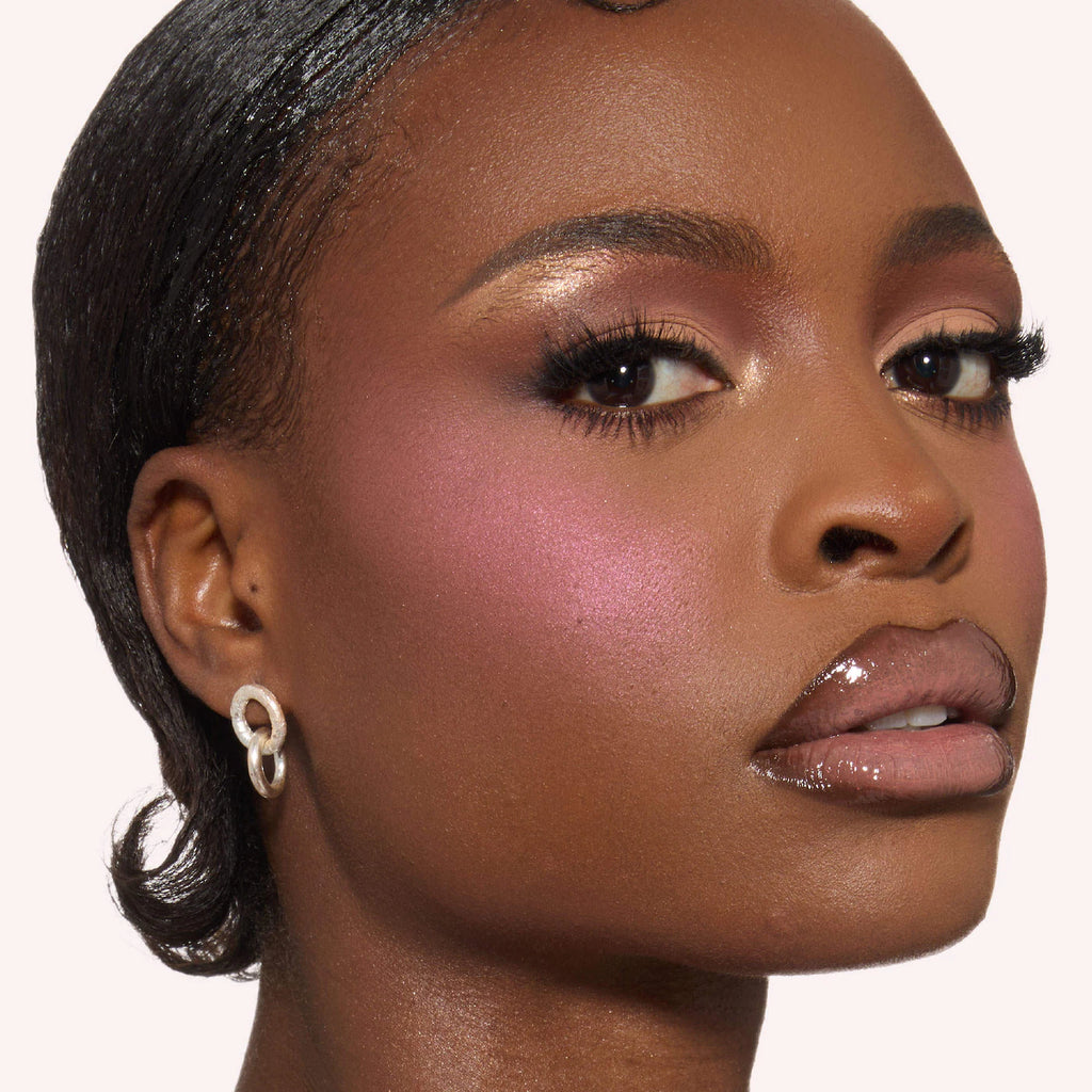 HUDA BEAUTY  Blush Filter Blurring Blushlighters Palette
