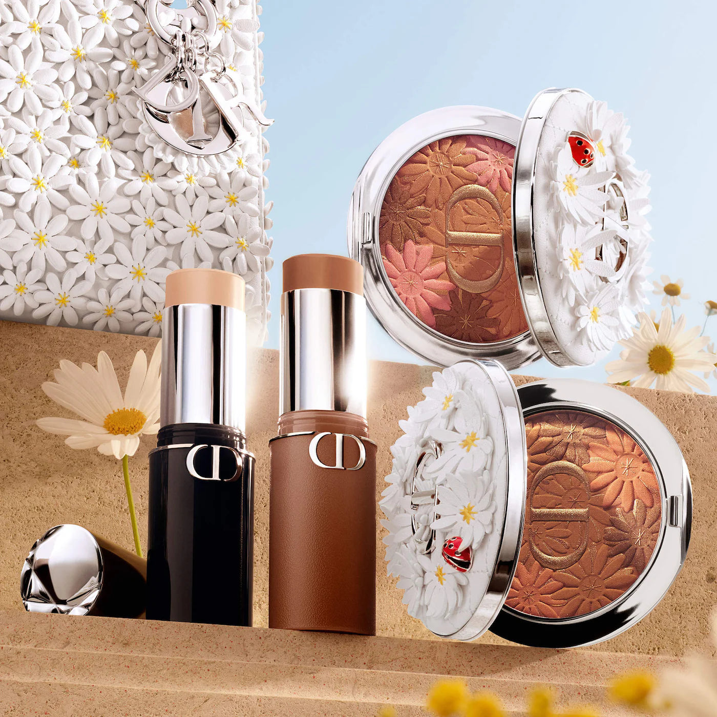 DIOR  Forever Nude Bronze Glow Powder Bronzer