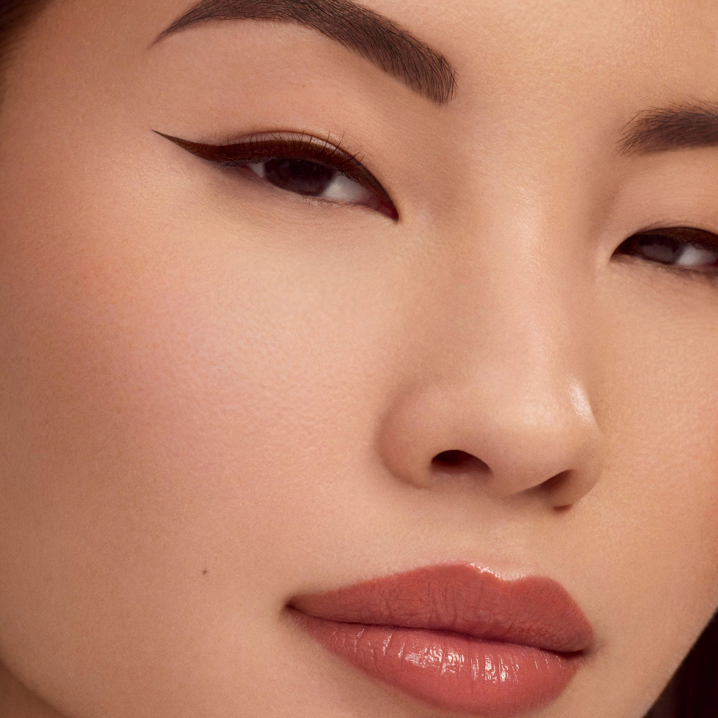 Rare Beauty by Selena Gomez  Perfect Strokes Matte Liquid Liner Brown