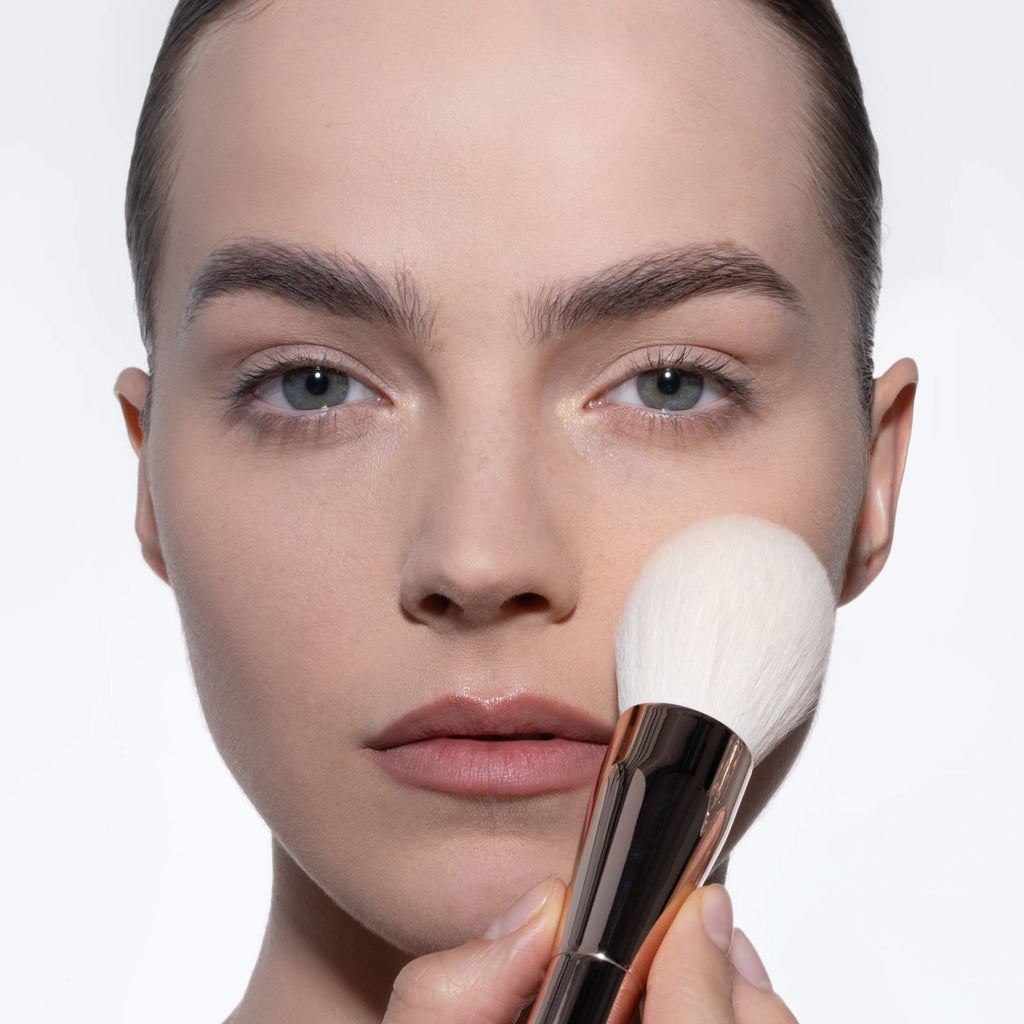 NATASHA DENONA  HY-GLAM™ Powder Brush