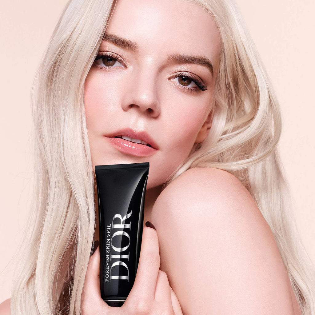 DIOR  Forever Skin Veil Invisible Hydrating Glow Primer SPF  32.5ML