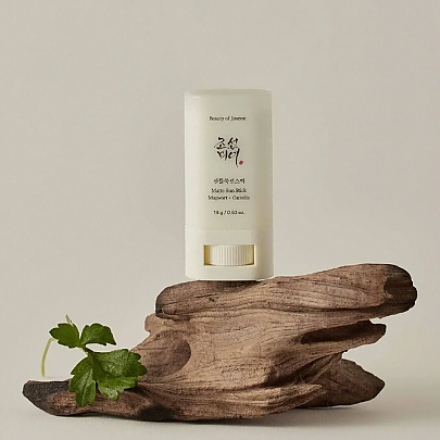 BEAUTY OF JOSEON  Matte Sun Stick : Mugwort + Camelia