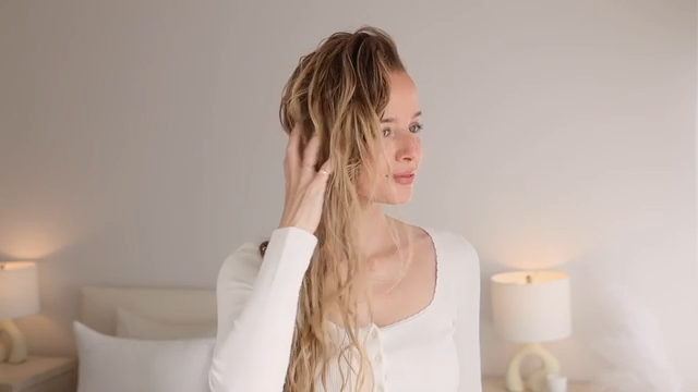 Moroccanoil  Perfect Defense Weightless Heat Protectant