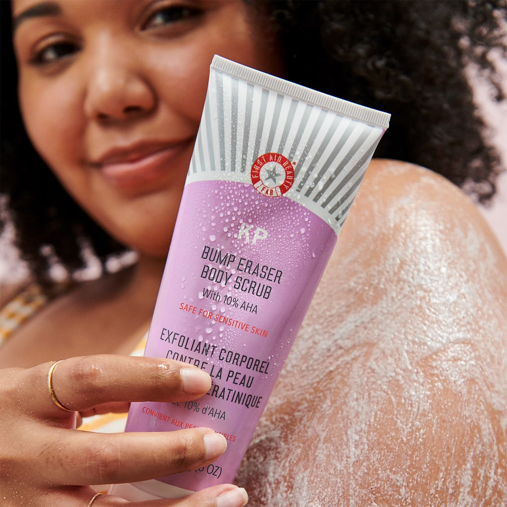 First Aid Beauty  KP Bump Eraser Body Scrub 10% AHA Fresh Strawberry 226GR