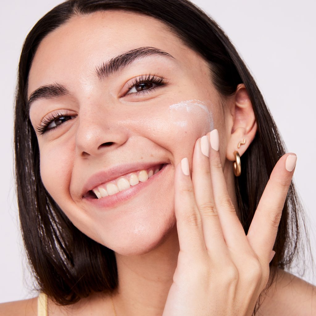 First Aid Beauty Mineral Sunscreen Zinc Oxide Broad Spectrum SPF 30