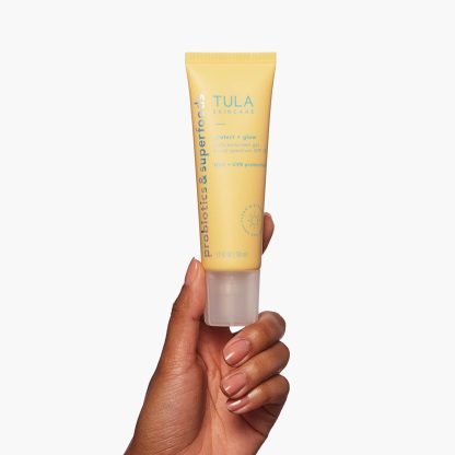 TULA Skincare Protect + Glow Daily Sunscreen Gel Broad Spectrum SPF 30 50ml - Imagen 6