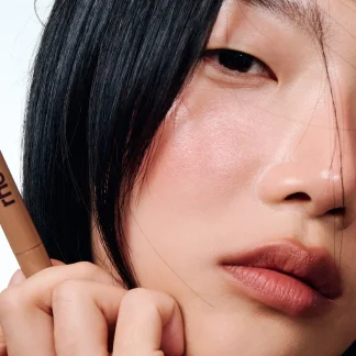 peptide lip shape The contouring lip shaper HAILE RHODE - lunge - rosy beige