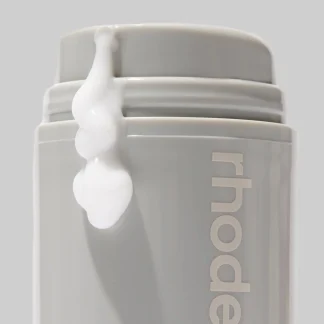peptide glazing fluid The dewy hydration layer RHODE