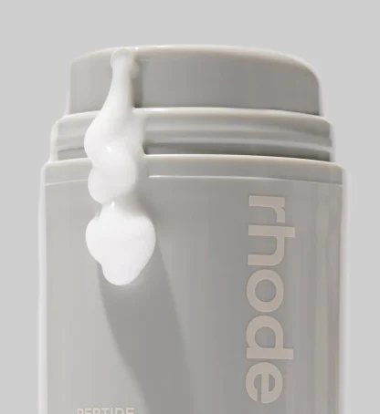peptide glazing fluid The dewy hydration layer RHODE