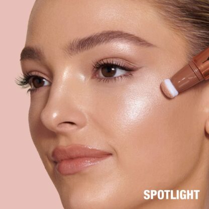 Charlotte Tilbury  Beauty Highlighter Wand - Imagen 4