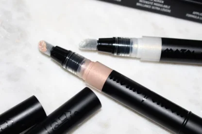 KVD Metal Crush Liquid Highlighter Gold Skool - Imagen 4