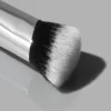 HAUS LABS BY LADY GAGA  Cruelty-Free Concealer Brush - Imagen 3