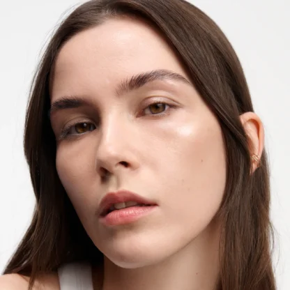 ROSE INC  Skin Enhance Non-Comedogenic Skin Tint Serum Foundation 020 - Imagen 5