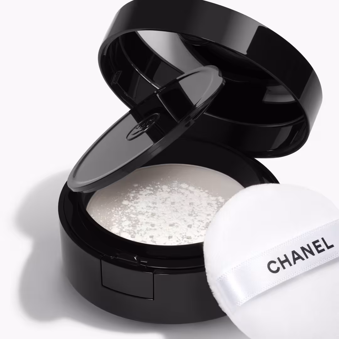 CHANEL POUDRE UNIVERSELLE LIBRE Natural Finish Loose Powder On-the-Go Format + REFILL - Imagen 2
