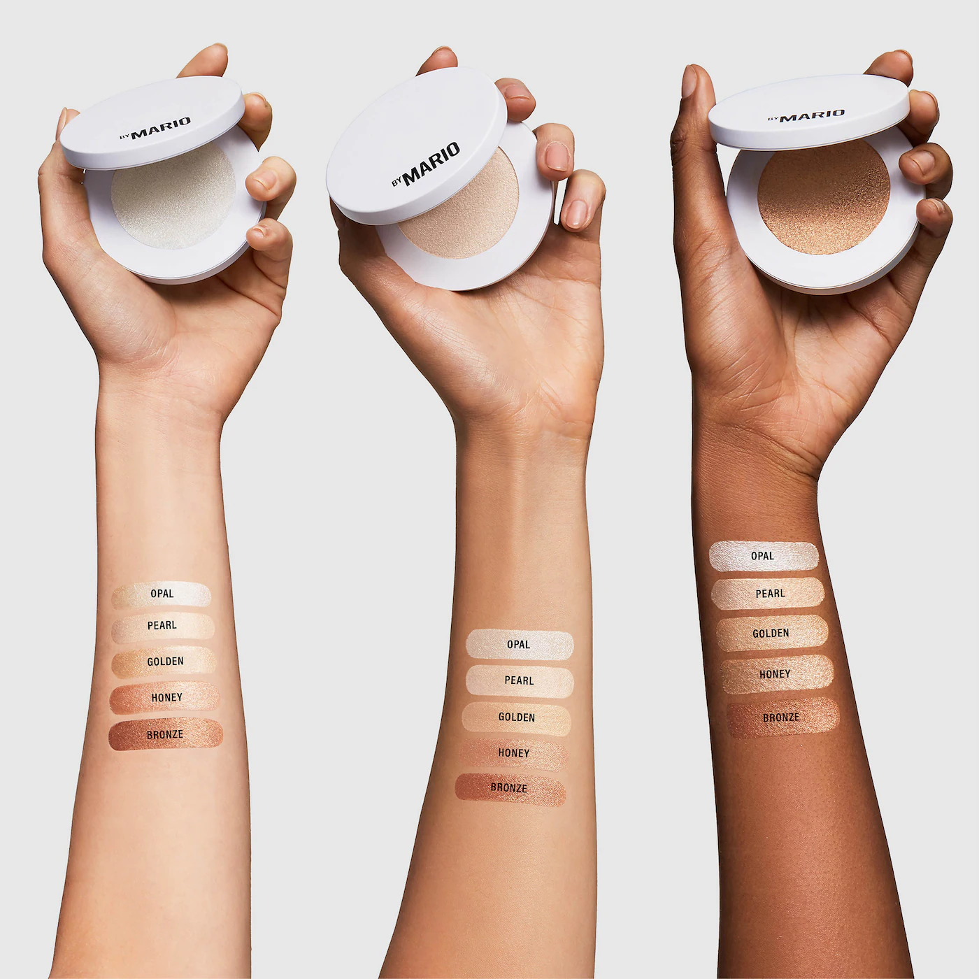 MAKEUP BY MARIO Soft Glow Highlighter in Golden (luminous soft gold) - Imagen 3